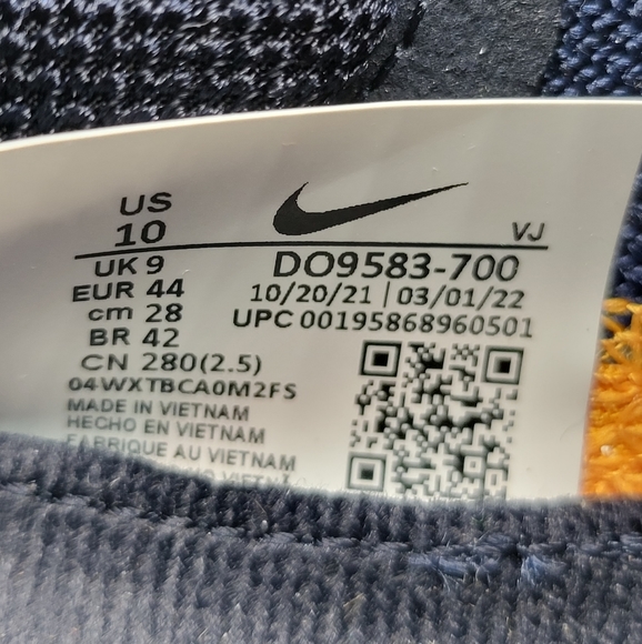 Nike Air Zoom Fly 4 Premium Light Curry Men's Running Shoes - Picture 7 of 7